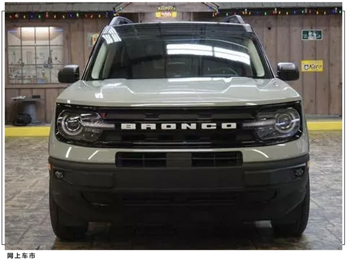 福特全新SUV实拍 搭2.0T+四驱/双色车身造型方正-图2