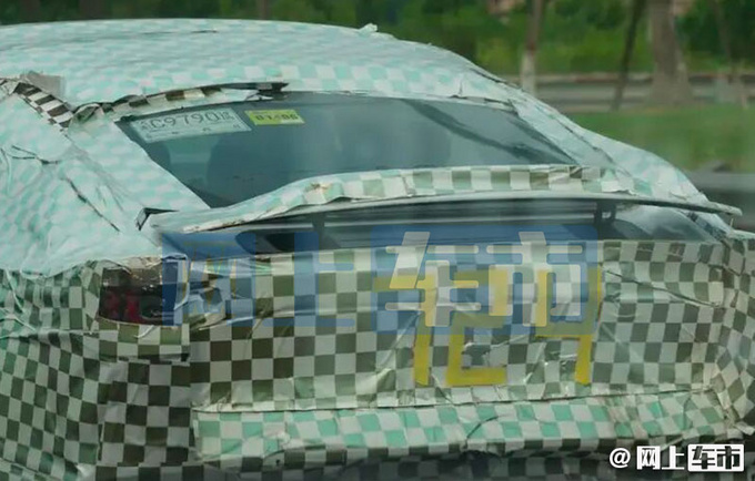 长安高端轿车谍照曝光 溜背车身+升降尾翼 10月发布-图5