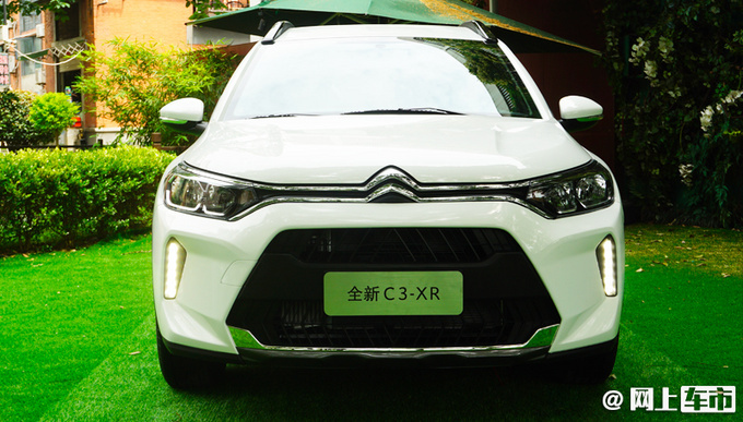 雪铁龙新款C3-XR上市 配置升级 售价11.39万元-图1