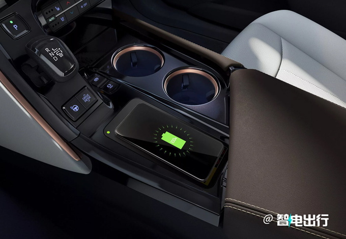 丰田新大号凯美瑞售价曝光 外观酷似雷克萨斯ES-图7