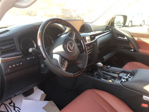 2018款雷克萨斯LX570 顶配越野霸气降价-图7