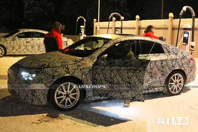 奔驰全新一代CLA曝光换E级格栅/头灯酷似理想L7-图5