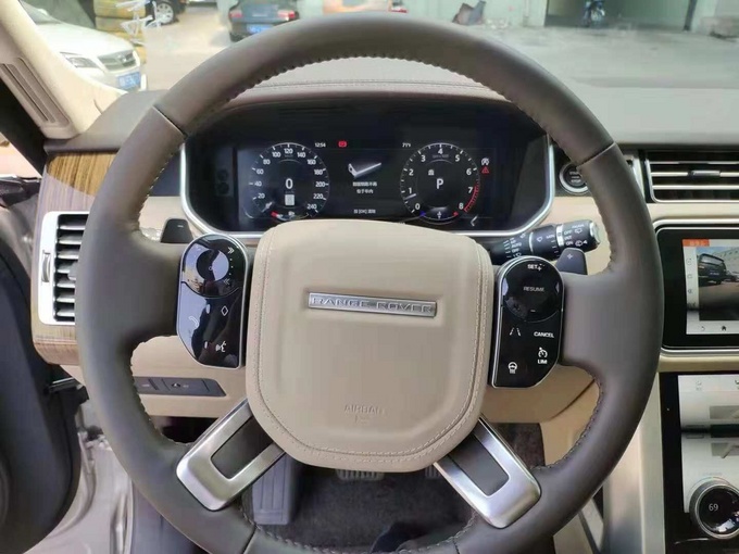 18美规路虎揽胜3.0T 汽油行政高级金属漆-图4