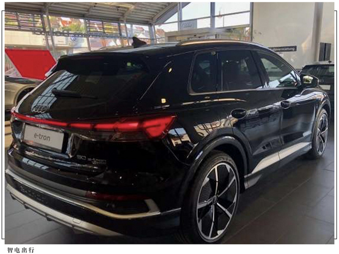 奥迪Q4 e-tron进店实拍多边形格栅/配贯穿尾灯-图3