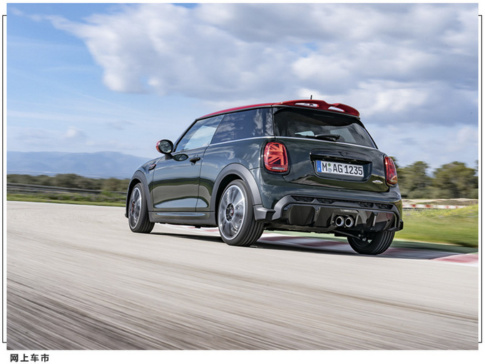 MINI新款高性能车型曝光 搭2.0T引擎/中置双出排气-图3