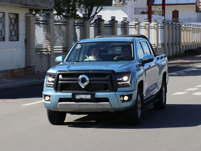 花手动挡的钱买自动挡长城金刚炮8AT版上市9.98万元起售-图3