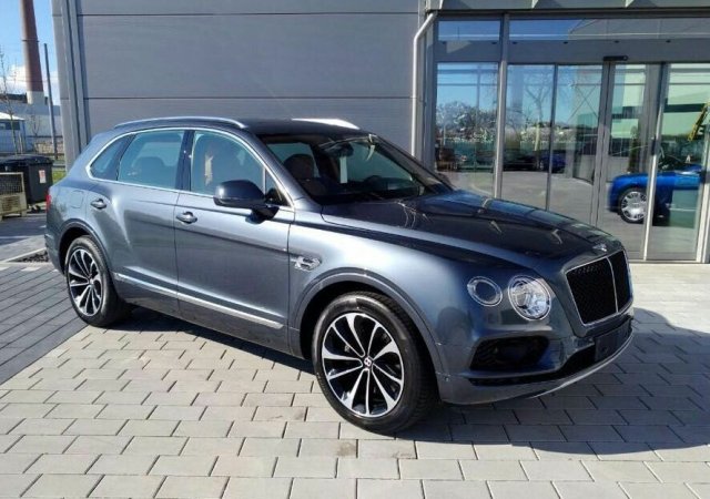 18款宾利添越首款SUV 4.0T汽油特价销售-图2