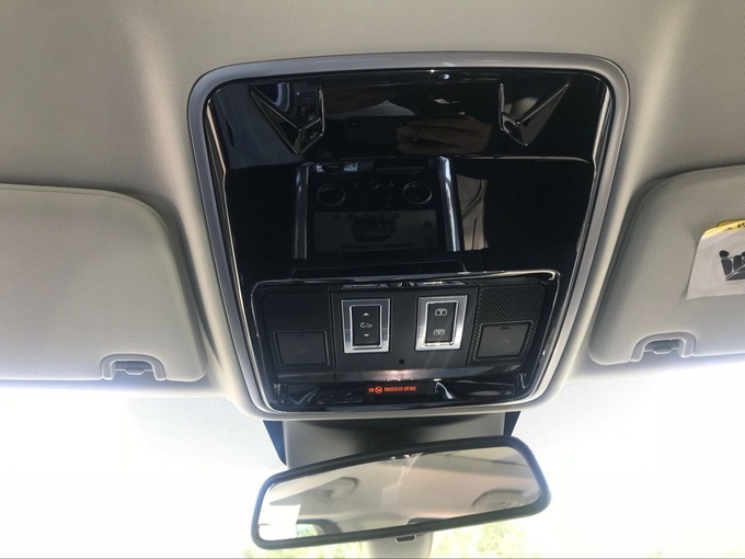 18款路虎揽胜运动S版 3.0柴油挑战全地形-图8