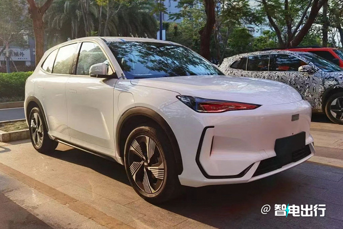 吉利银河E5首发全新内饰设计 搭魅族车机-图4