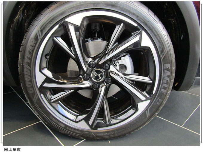 全新DS 7到店实拍搭1.6T引擎/配红外夜视系统-图6