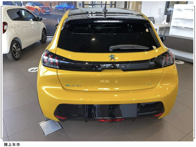 标致e-208进店实拍点阵格栅/獠牙式日行灯-图3