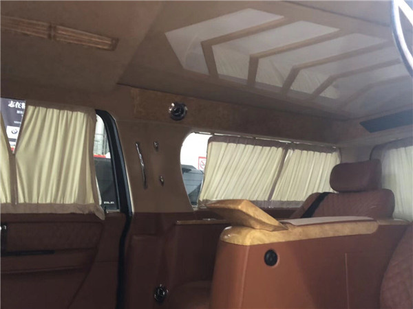 墨版17款林肯领航员3.5T 汽油长轴版82万-图7