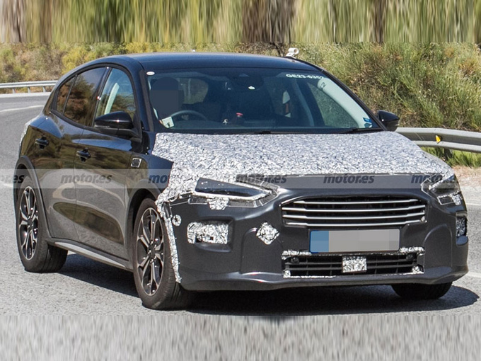 福特新款福克斯路试曝光推混动车型/外观升级-图1