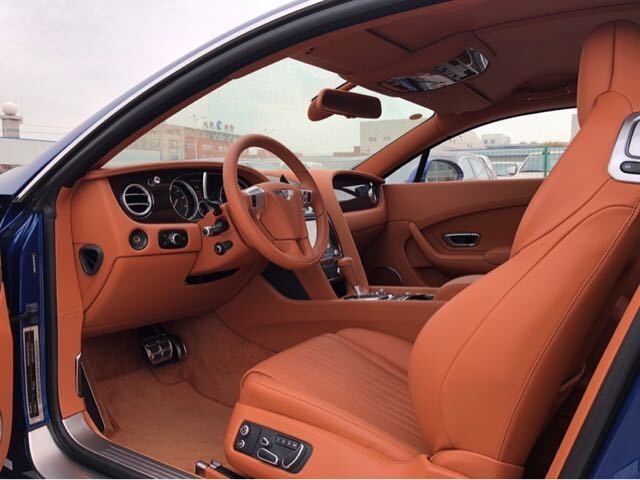 2018款宾利飞驰 4.0T豪轿天津港促销价格-图5