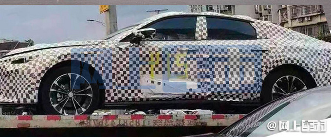 长安高端轿车谍照曝光 溜背车身+升降尾翼 10月发布-图3