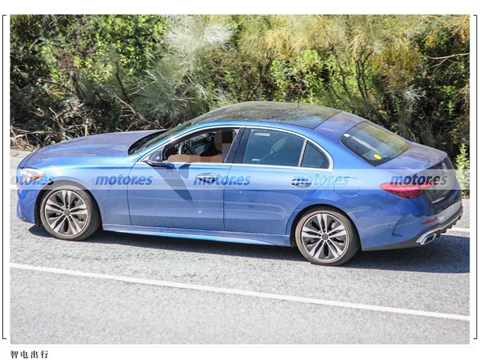 奔驰全新C300e谍照曝光 9月上市 搭插混系统-图3