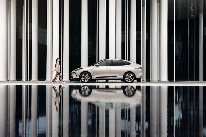 智己汽车2024首个整车软件-龙年贺喜版上线 城市NOA正式推送-图2