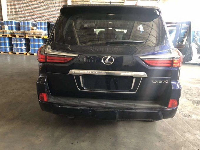 18款雷克萨斯LX570加版顶配 逆袭港口惠-图7