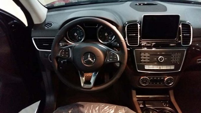 2018款奔驰GLE400 设计前卫爆款锋芒毕露-图8