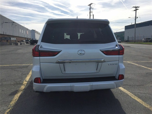 18款雷克萨斯LX570 底线148万保税区特卖-图5