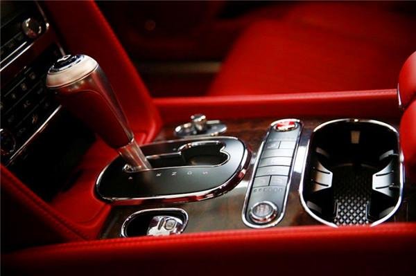 18款宾利飞驰V8 平行进口穆勒包四座配置-图5