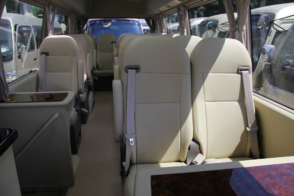 丰田考斯特 高级商务车符合VIP接待标准-图5