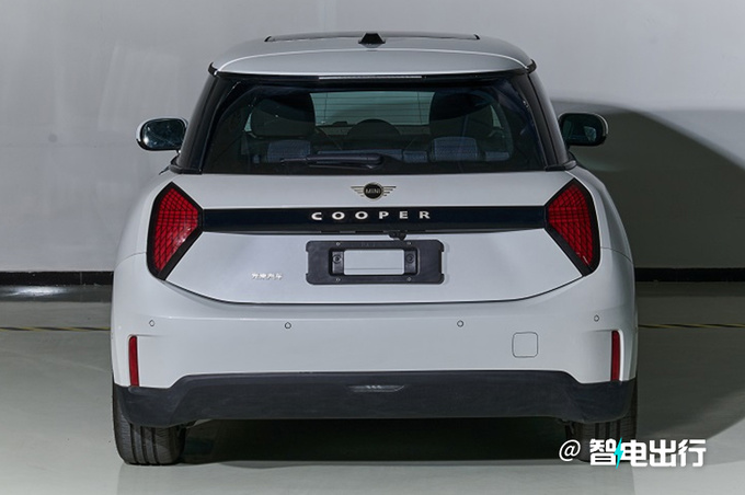 长城 X 宝马MINI实拍尺寸超燃油版 提供2种动力-图2