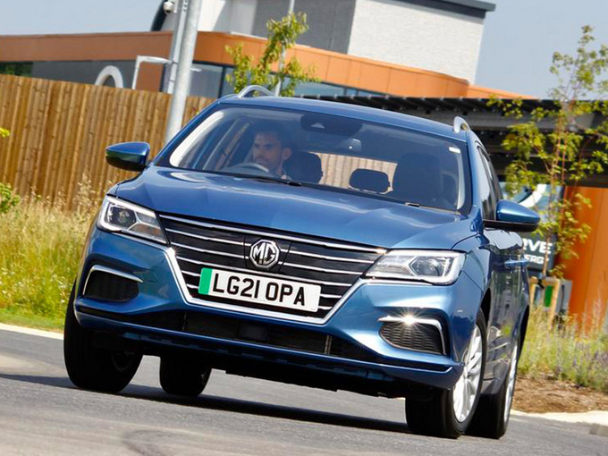 荣威Ei5换标名爵配大容量电池续航可达402公里-图1