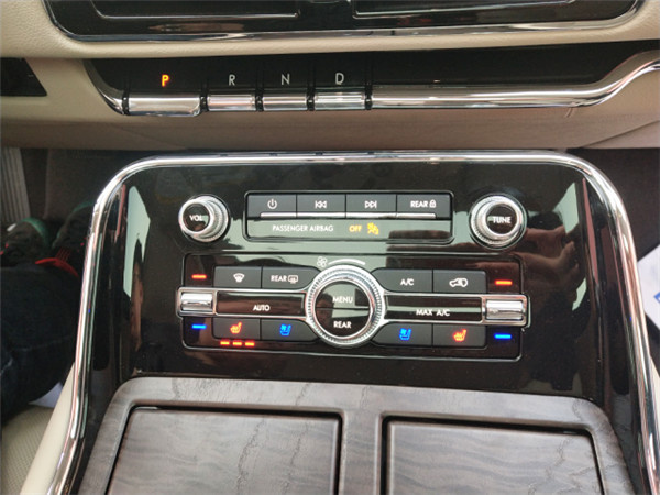 18款林肯领航员长轴版 升级报价商务首选-图5