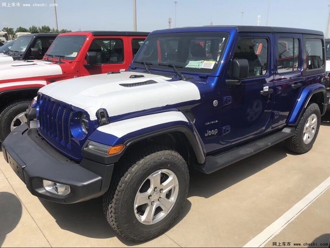 2018款吉普牧马人2.0T 现车到港接受预定-图1