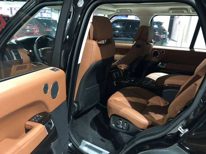 18路虎揽胜柴油创世3.0 短轴123万超便宜-图6