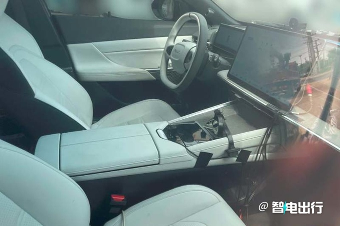 东风eπ007首发XX月XX日预售 配电动剪刀门-图4