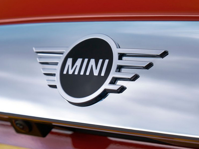 MINI首款纯电动车续航超240km年内国产/售价下调-图1
