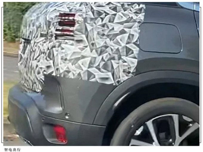 雪铁龙新款C5谍照全新外观/搭1.6T插电混动系统-图3