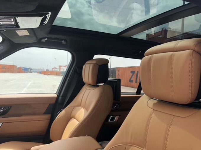 路虎揽胜行政创世版 平行进口SUV大降价-图5