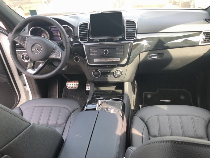 顶级奔驰GLE400配置全 18款加版82.88万-图4