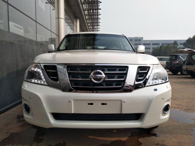 17款尼桑途乐5.6顶配钛金版 倾情钜惠价-图2