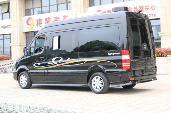 新奔驰斯宾特324房车 设计领先配置丰富-图3