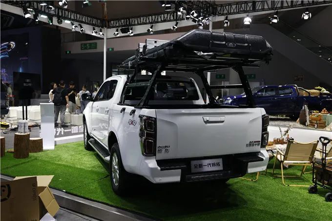 7款新车型扎堆搞事情 成都车展皮卡概览-图12