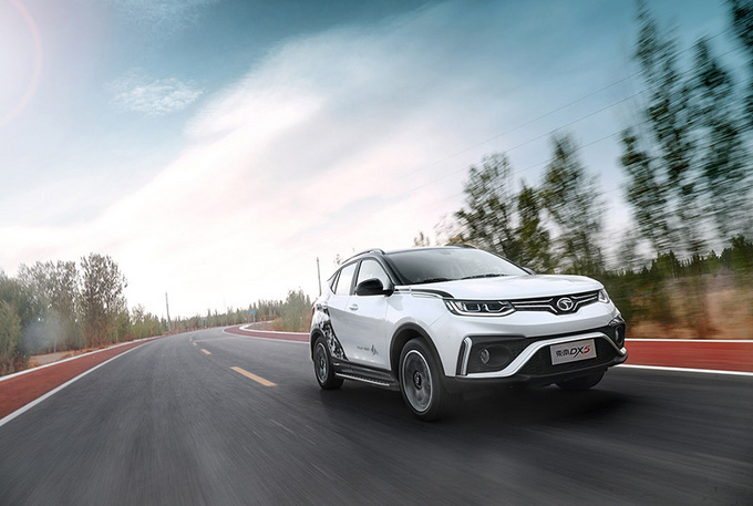 7.79万起 东南DX5蓝企鹅/北极熊版正式上市-图5