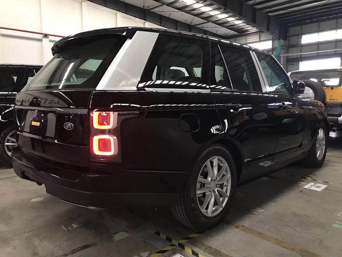 19款路虎揽胜行政3.0T 速度激情越野放价-图3