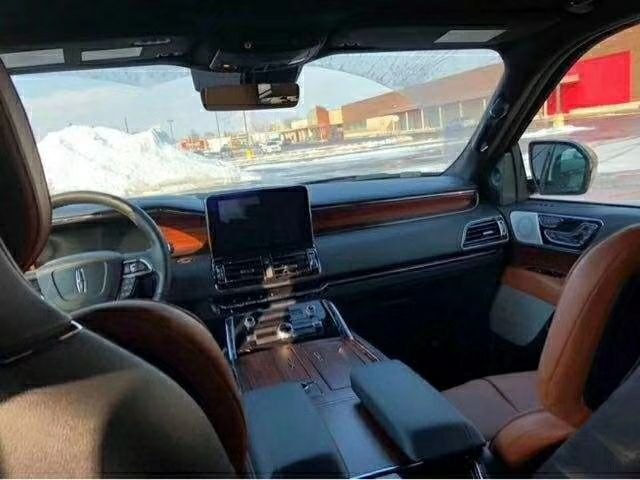 18款林肯领航员配置详解 长轴越野133万-图4