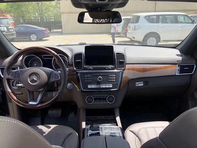 18款奔驰GLS450精英家庭首选车 对比揽胜-图8