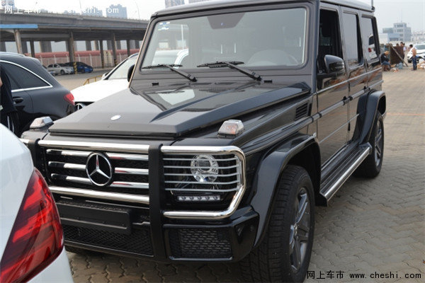 17款奔驰G500三把差速锁 爬坡能力超级强-图1
