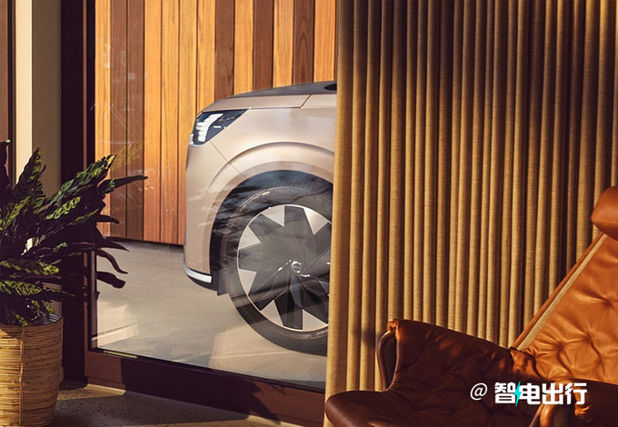 沃尔沃全新EM90实车预告图曝光11月12日全球首发-图2