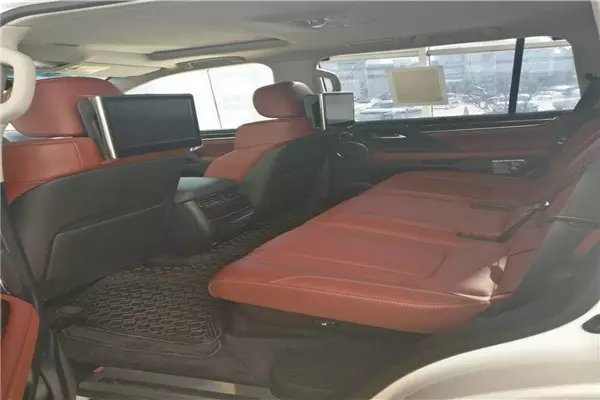 18款雷克萨斯LX570 超音速钛银月底特惠-图8