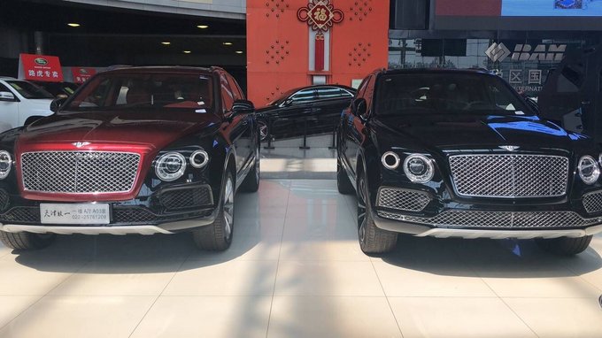 18款宾利添越汽油版 进口SUV领域战斗机-图1