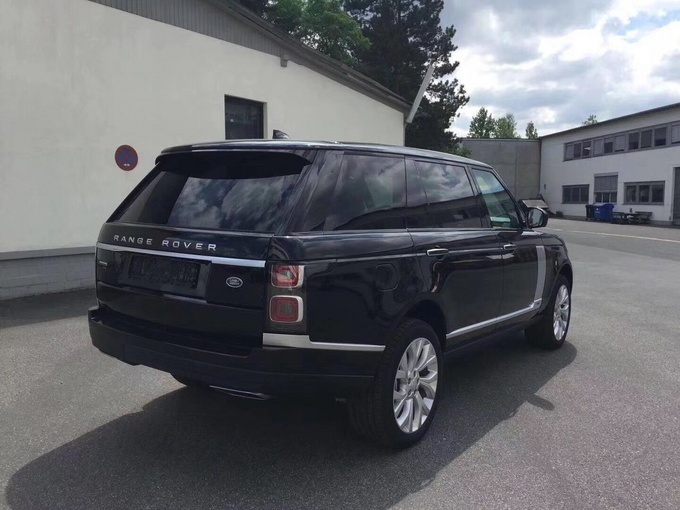 18款路虎揽胜创世加长 混动新能源新体验-图3