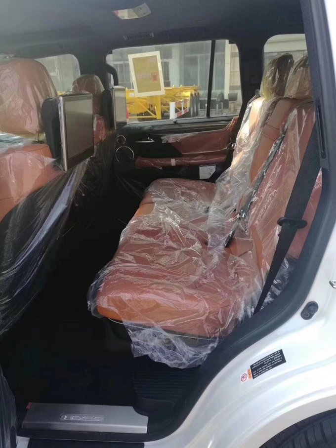18款雷克萨斯LX570 降税价格裸利惠全国-图8