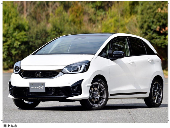 本田全新飞度运动版明日发布 搭1.5L混动/外观黑化-图2